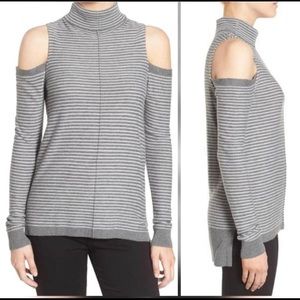 Trouve’ Cold Shoulder Long Line Gray Striped Tunic Mock Turtleneck Sweater Large